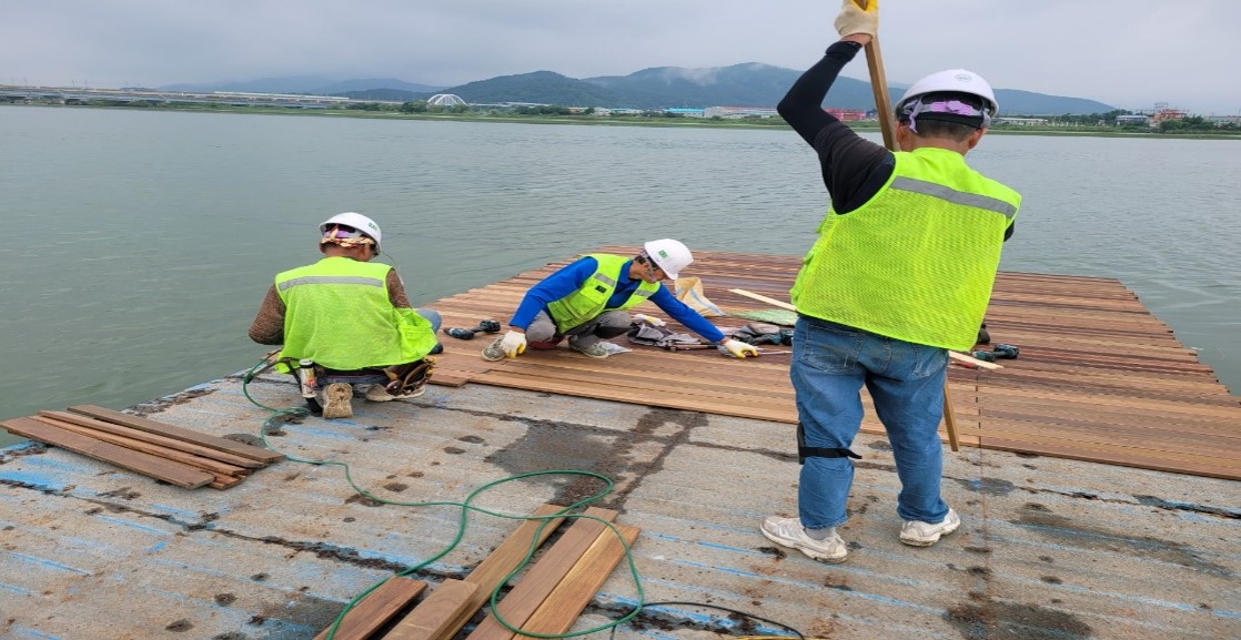 입출항폰튠A-1 정비1